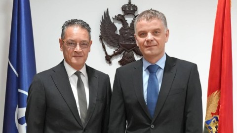 Janović sa ambasadorom Turske: saradnjom do bezbjednog društva thumb2.jpg