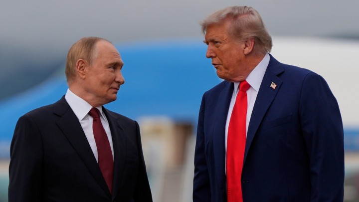 Ples na ivici nuklearne provalije thumb3.jpg