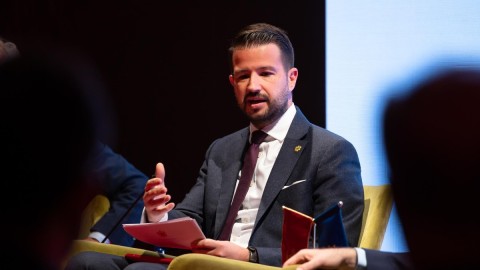 Milatović na Pariškom mirovnom forumu thumb2.jpg