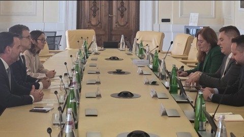 Šahmanović u Rimu: CDP zainteresovan za ulaganje u obnovljive izvore energije thumb2.jpg
