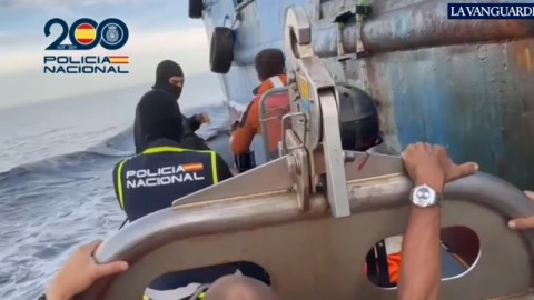 Kod Kanarskih ostrva zaplijenjeno 6,5 tona kokaina thumb2.jpg