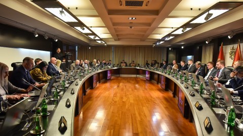 Pogledajte nova kadrovska rješenja Vlade thumb2.jpg