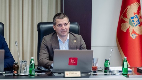 Bečić: Zakon jednak za sve, država iznad pojedinca thumb2.jpg