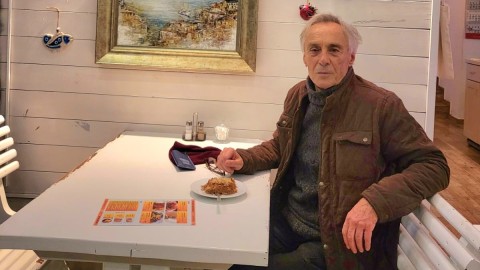 "Opet ću na kadaif u Istanbul" thumb2.jpg