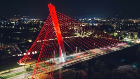 Milenijum u bojama turske zastave  thumb2.jpg