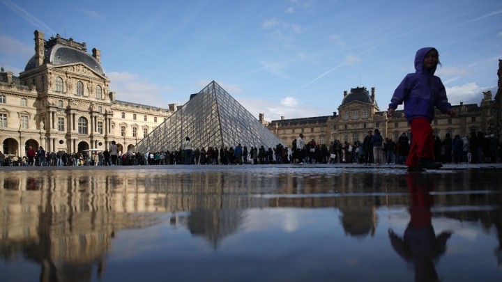 Pet novih hapšenja u vezi sa pljačkom Luvra thumb3.jpg