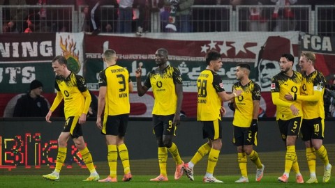 Girasi pogodio i donio tri boda Dortmundu thumb2.jpg