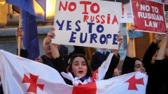Gruzija: Za i protiv - demonstranti na ulicama zbog predloga „zakon o stranim agentima"