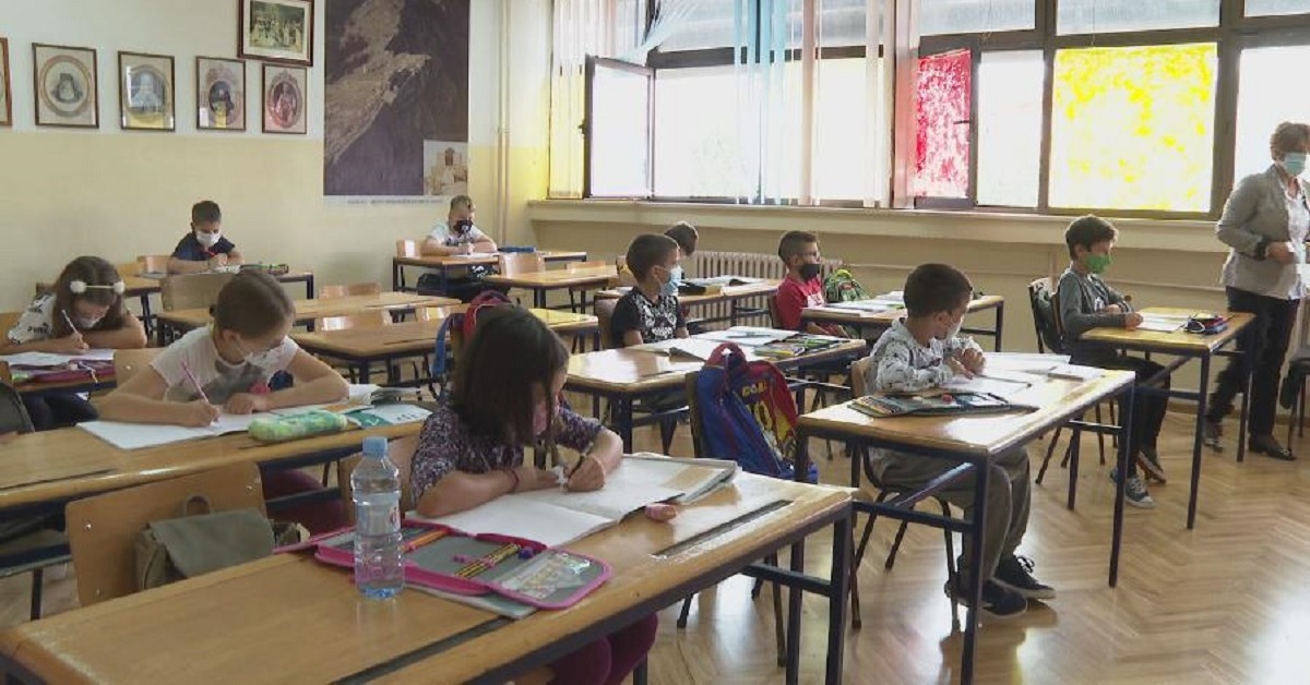 Bez školskog psihologa ili pedagoga 37 osnovnih i pet srednjih škola