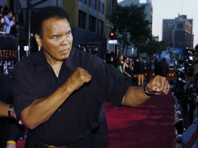 Muhamed Ali u kritičnom stanju Muhamed Ali u kritičnom stanju