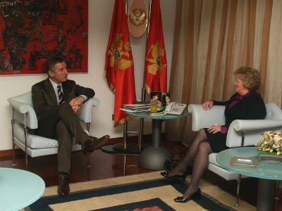Najt Sends: Puna podrška Britanije Najt Sends: Puna podrška Britanije