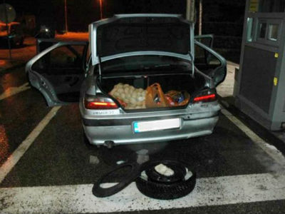 Šćepan Polje: Zaplijenjena četiri kilograma heroina Šćepan Polje: Zaplijenjena četiri kilograma heroina