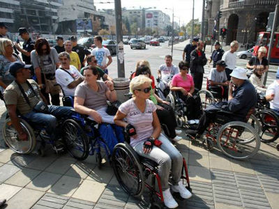 Novac Fonda da bude dostupniji licima sa invaliditetom Novac Fonda da bude dostupniji licima sa invaliditetom