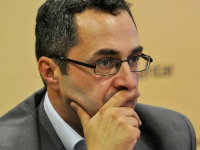 Ivan Cvejić: Moć drugog ešelona Ivan Cvejić: Moć drugog ešelona