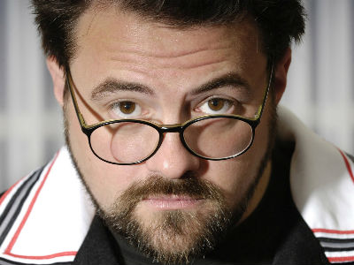 Kevin Smit piše knjigu Kevin Smit piše knjigu