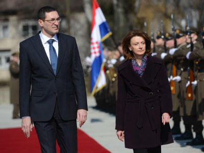 VIDEO: Crnogorski i hrvatski vojnici u istom stroju VIDEO: Crnogorski i hrvatski vojnici u istom stroju