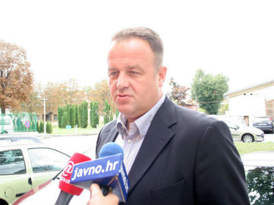 HNS: Navijači iz Srbije mogu biti izbačeni s tribina HNS: Navijači iz Srbije mogu biti izbačeni s tribina