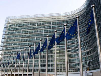 Europe seeks reconciliation between SOC and MOC Europe seeks reconciliation between SOC and MOC