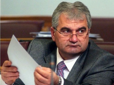 Siništaj called on Albanians not to vote Siništaj called on Albanians not to vote