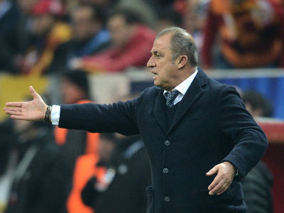 VIDEO: Fatih Terim napao sudiju VIDEO: Fatih Terim napao sudiju