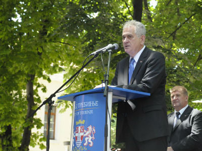 Nikolić u BiH: Drina ne razdvaja Srbe Nikolić u BiH: Drina ne razdvaja Srbe