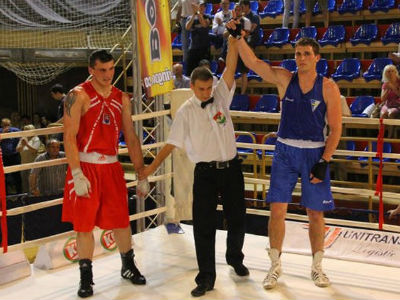Boks: Radonjić u drugom kolu Boks: Radonjić u drugom kolu