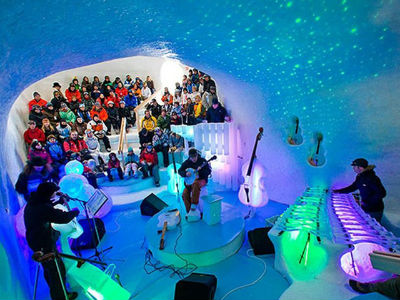 Orkestar koji stvara muziku od leda Orkestar koji stvara muziku od leda