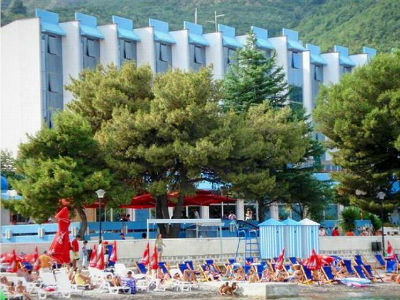 Albanski radnici biće protjerani Albanski radnici biće protjerani