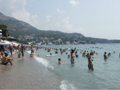 Od turizma 750 miliona eura Od turizma 750 miliona eura