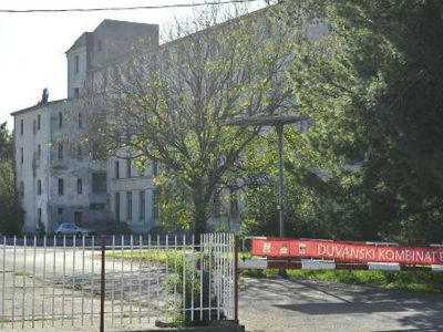 Prodajom imovine izmirili obaveze prema zaposlenima Prodajom imovine izmirili obaveze prema zaposlenima