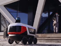 U Moskvi roboti počeli dostavu hrane