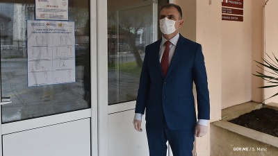 Poništene odluke Hrapovića o dodjeli 910.025 eura Poništene odluke Hrapovića o dodjeli 910.025 eura