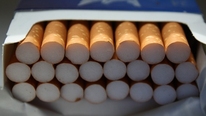 Забрањује се продаја цигарета на пијацама и преко интернета