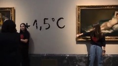 Активисткиње залијепиле руке за рамове Де Гојиних слика у музеју Прадо