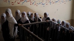Талибани забранили радио који је емитовао образовни програм за дјевојчице