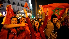 Мароканци у Француској славили побједу против Шпаније 