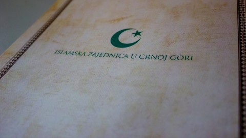 Meršihat zabrinut zbog izostavljanja ključnih elemenata islamske i kulturne baštine thumb2.jpg