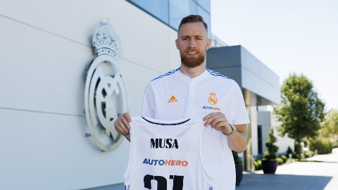 Musa prešao u Real Madrid thumb2.jpg