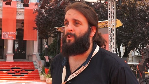 thumb2.jpg