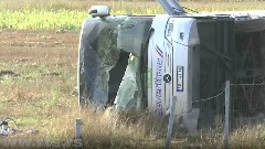 Srbija: Prevrnuo se autobus na auto-putu, jedna osoba poginula