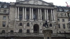Banka Engleske zbog kraljičine smrti odgodila odluku o kamatnim stopama