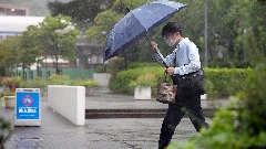 У Јапану клизишта и поплаве послије удара тајфуна