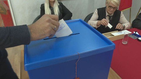 thumb2.jpg