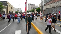 Настављају се немири у Перуу, уништена вијек стара вила у центру Лиме
