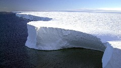 Ледени бријег два пута већи од Њујорка одломио се од Антарктика