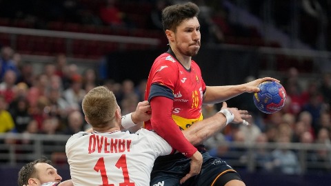 Данци и Шпанци се четврти пут заредом састају у полуфиналу