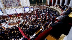 Француска влада преживјела и друго гласање о неповјерењу