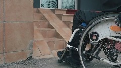 Glasanje za osobe sa invaliditetom u prvom krugu bilo otežano