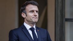 Макрон: Влада води дијалог са синдикатима о пензионој реформи
