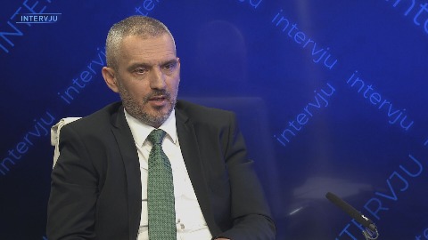 "Смјена незаконита, тражићу одлагање одлуке, нијесам пристао на политичке игре"